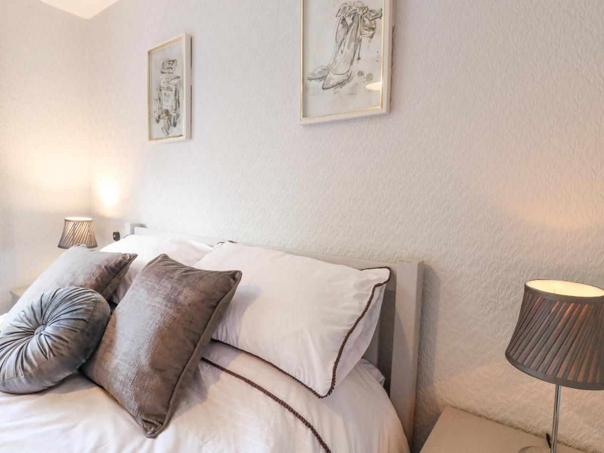 George'S Place Froghall エクステリア 写真